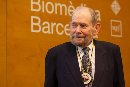 Sydney Brenner captivates UPF during his investiture ceremony as